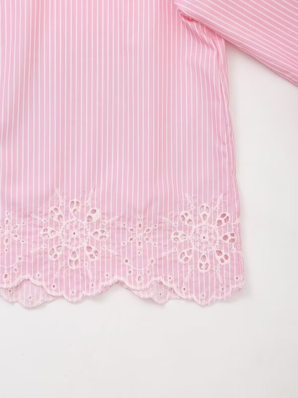 Jesen 2024. Nova ženska odjeća, europski i američki stil, šuplja izvezena prugasta košulja, ružičasta modna majica u uličnom stilu