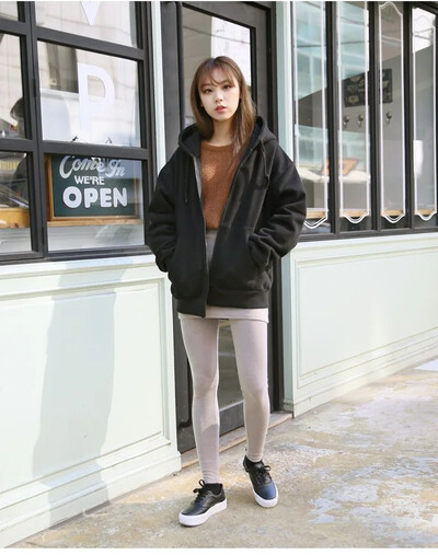 Ženska majica s kapuljačom i dugim rukavima jesen/zima 2024. Nova podebljana gornja jakna za hladnija godišnja doba