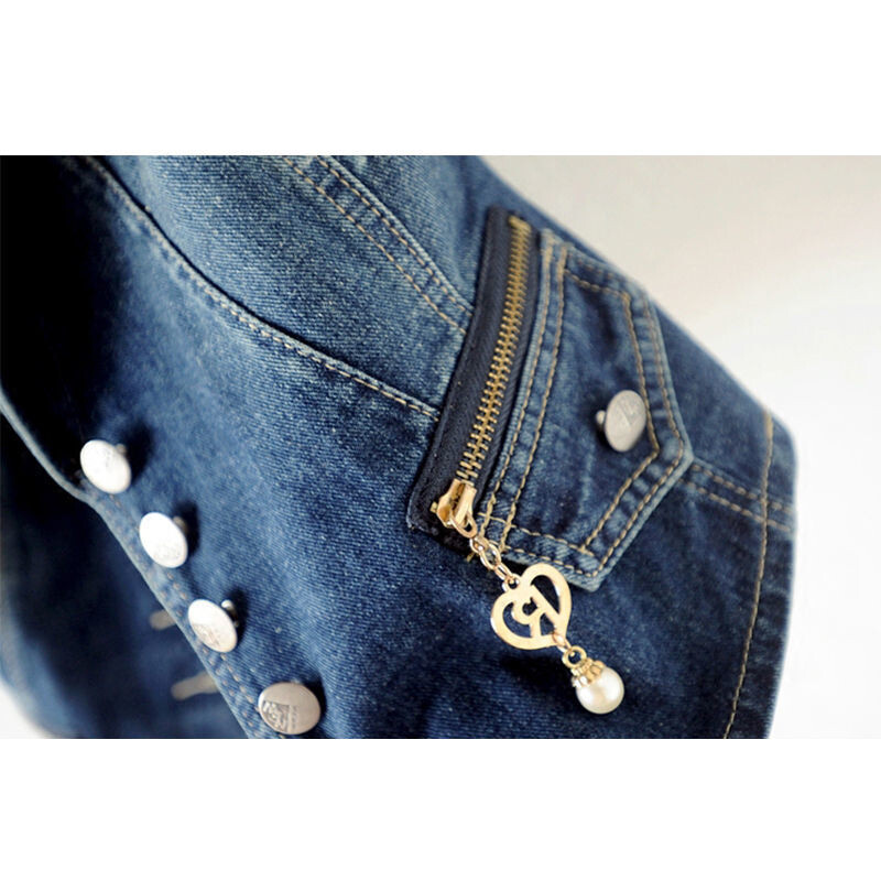 Kevadine ja sügisene naiste moesuund, ühevärviline V-kaelusega teksariidest vest vabaaja varrukateta nööpide lapiline lukuga lühikesed mantlid