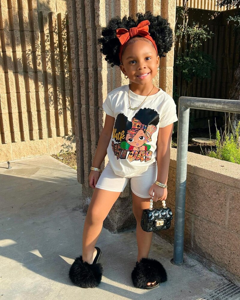 Linkiu tarpvalstybinių europietiškų ir amerikietiškų juokingų afrikietiškų mergaičių marškinėlių su apvalia kakle raštu trumpomis rankovėmis merginoms