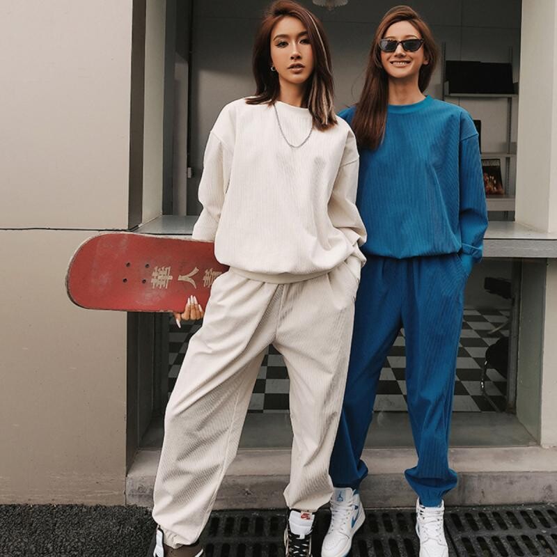 Дамски суитшърт с дълги ръкави, есен 2024 г., с кръгла яка, едноцветен комплект суичър с качулка Ежедневни женски спортни панталони Комплекти от две части