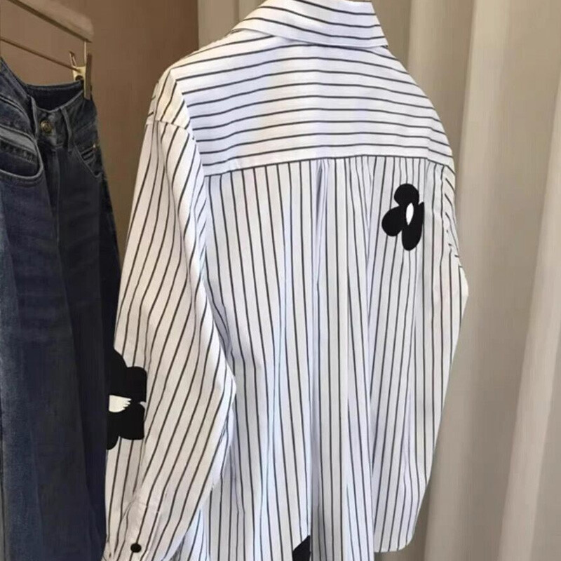 Модни дамски дрехи с дълъг ръкав, пачуърк, флорални дамски горнища, 2024 г., нови сладки копчета, ризи, щампи на райе, тенденциозни блузи