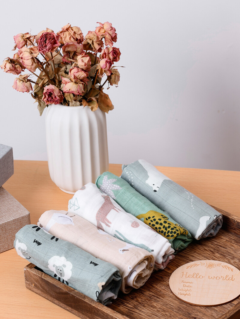 HappyFlute New Cute Animals Print 5Pcs/set Muslin Swaddle Hranjenje Podrigivanje Novorođenčad Meka bambusova pamučna tkanina Dekica Maramice