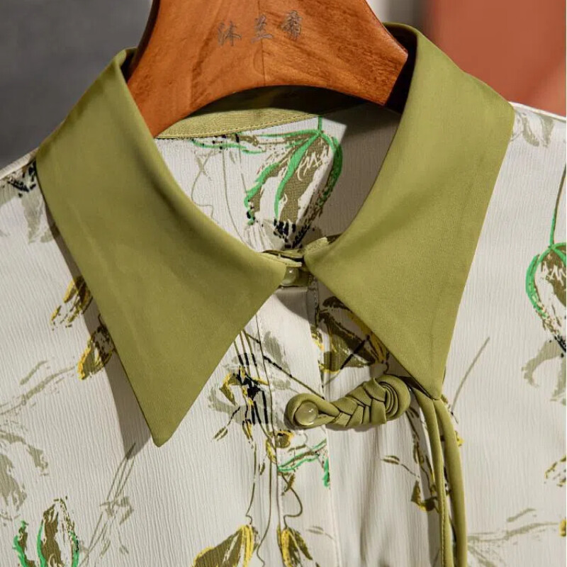 Kineski stil Proljeće Jesen Ženske 2024. Nove patchwork polo ovratnike s gumbima s printom Modne široke ležerne bluze s dugim rukavima Košulje