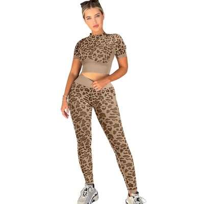 2024-es női divat szexi leopárdmintás 2 db-os jógakészlet edzőteremben ütésálló sportmelltartók sport leggings futó edzés edzőruha