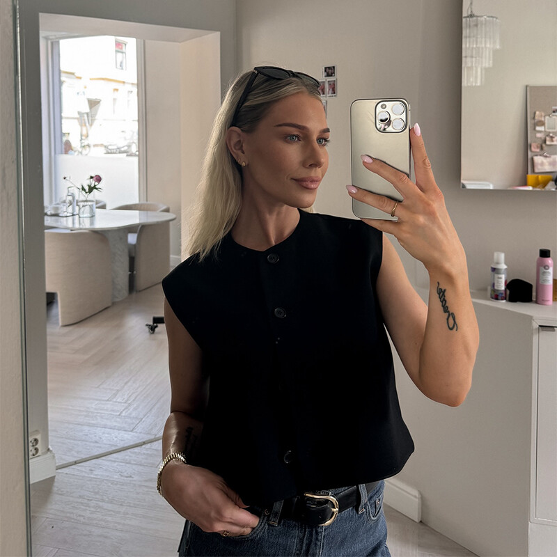 Modes, apgriezta veste sievietēm Eleganta, vienrindu bezpiedurknēm, apaļš kakls, dāmu ielas klasiska veste