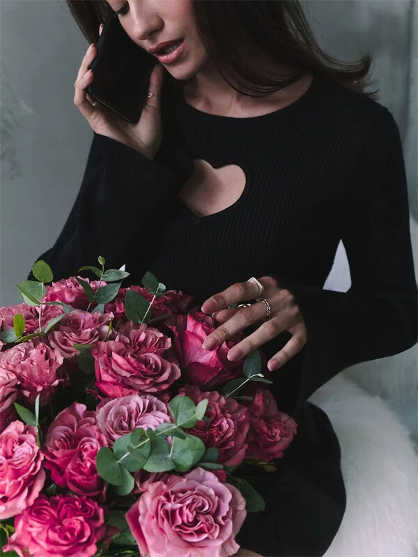 Toamnă Iarnă 2023 Topuri din tricot cu nervuri cu decuparea inimii pentru femei Elegante cu mâneci evazate Topuri subțiri sexy Pulovere de bază Îmbrăcăminte de stradă