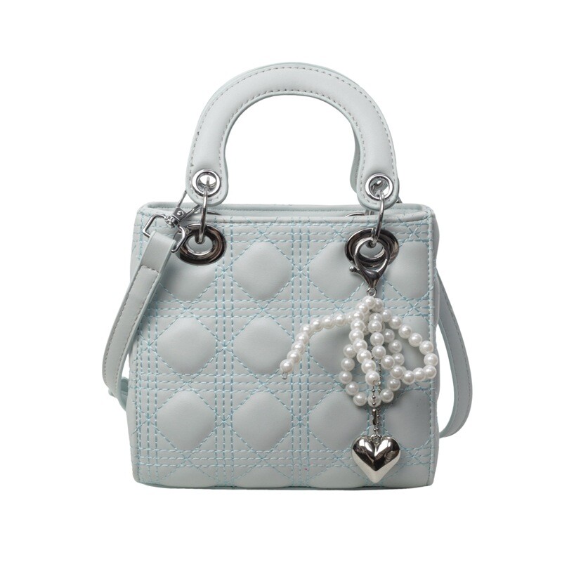 Csúcskategóriás internetes híresség kézitáska Női táska 2024 új stílusú gyémánt kis négyzet alakú táska univerzális válltáska