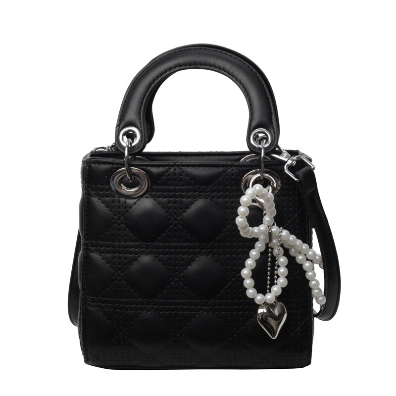 Csúcskategóriás internetes híresség kézitáska Női táska 2024 új stílusú gyémánt kis négyzet alakú táska univerzális válltáska