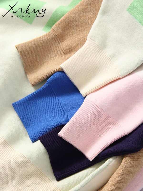 Tumši zils lielizmēra sieviešu džemperis ar burtiem, ikdienas trikotāžas brīvi džemperi ar burtu zaļu džemperi sievietēm 2024. gada ziema