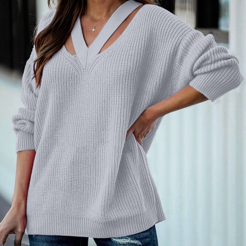 Individualiai pritaikytas megztinis V formos iškirpte