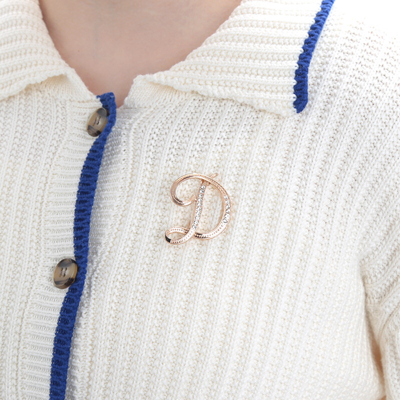 Új strasszos kristály AZ betűs kezdő melltű női arany színű angol elegancia ábécé címke hölgy ékszer ajándék