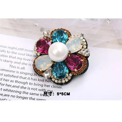 Κομψή Γεωμετρική Κρυστάλλινη Πέτρινη Τετράγωνη Συμμετρική Καρφίτσα Μπλε Πράσινη Μεγάλη Καρφίτσα από στρας Σταυρός με Κλιπ για γυναίκες