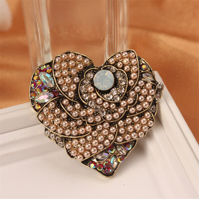 Bájos vintage páva szivárvány medve tündér brossok zöld kristály barokk palota fűző fényes kitűzők parti bankett ékszerek