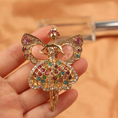 Bájos vintage páva szivárvány medve tündér brossok zöld kristály barokk palota fűző fényes kitűzők parti bankett ékszerek