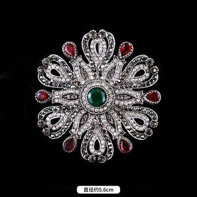 Baroka stils vintage sievietēm vīriešiem modes kristāla saktas piespraudes Retro pils metāla nozīmītes atloka piespraudes Unisex ballītes korsāžas rotaslietas