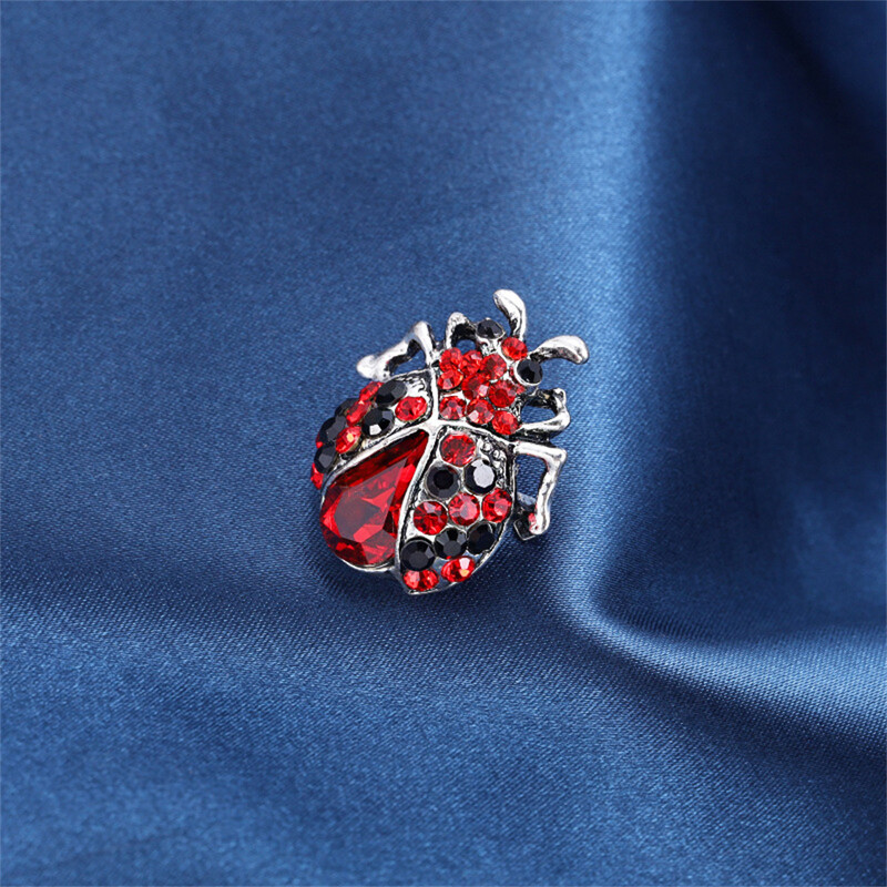 2024 Νέες καρφίτσες Rhinestone Red Beetle για γυναίκες Μόδα κοσμήματα Casual office Party καρφίτσες καρφίτσες Δώρα γενεθλίων
