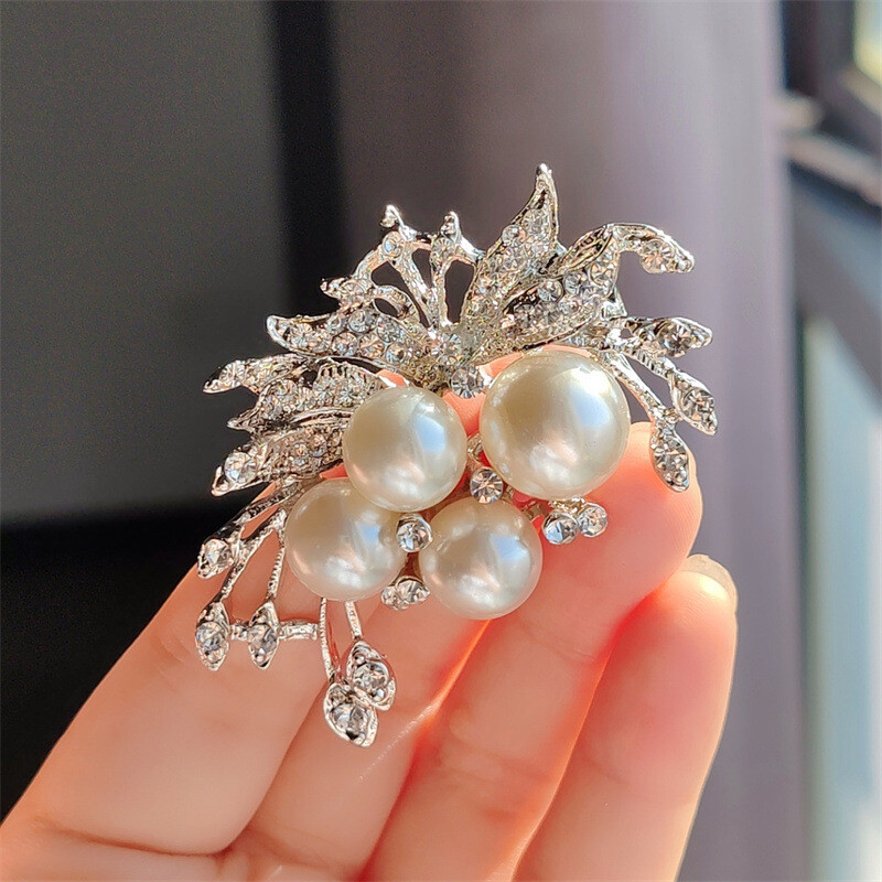 Broșe cu flori de perle de cristal scânteietoare de lux pentru femei, design elegant, broșă cu strasuri, ace, bijuterii de petrecere, cadouri