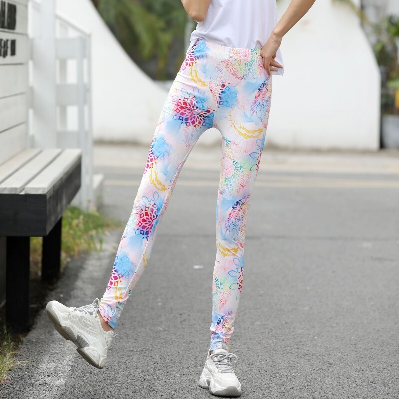 Tavaszi és nyári tejselyem Leggings vékony szabadtéri sport rugalmas vékony nadrág virágmintás Yoga Fitness női leggings