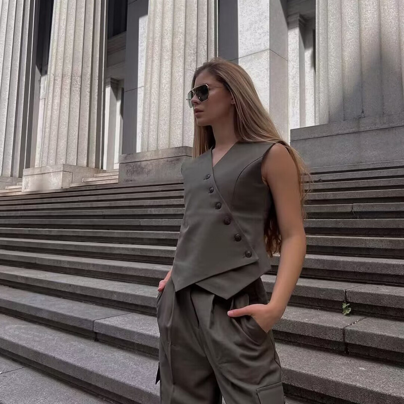 PB&ZA 2024 tavasz, új gomb dekorációval aszimmetrikus mellény, dupla zsebes munkaruha nadrágok ingázó kétrészes szett