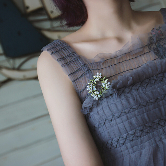 New Vintage Japan Garden Green Metal Vopsea cu spray Accesorii pentru plante Broșă cu perle pentru culturi de vegetație pentru femei Cadouri de petrecere