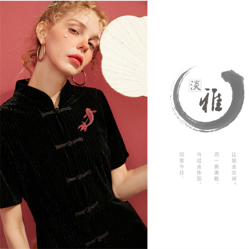 Υψηλής ποιότητας Red Carp Full Rhinestone Γυναικείες καρφίτσες καρφίτσας Μοντέρνα κρυστάλλινα γούρι μεταλλικές καρφίτσες Κοσμήματα Δώρα γάμου