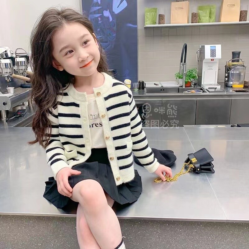 Νεογέννητο παλτό πουλόβερ για κορίτσια 2024 Φθινοπωρινή χειμερινή μόδα Ριγέ Κοριτσίστικα πλεκτά παλτό ζακέτα Εξωτερικά ρούχα για νήπια