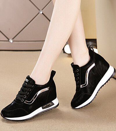 Wedge Platform Sneakers 2023 Fashion Plus Size Casual Sport trainers Γυναικεία δερμάτινα PU με κορδόνια αναπνεύσιμα γυναικεία βουλκανισμένα παπούτσια