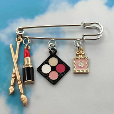 Broșă metal smalț cosmetice fard de ochi ruj parfum breloc machiaj pix pin femei DIY cadou bijuterii lucrate manual
