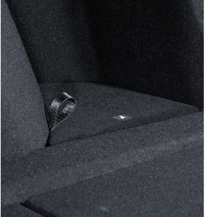 A Tesla Model 3 Highland 2024 tartozékaihoz csomagtartó oldalsó rendszerezőkhez.