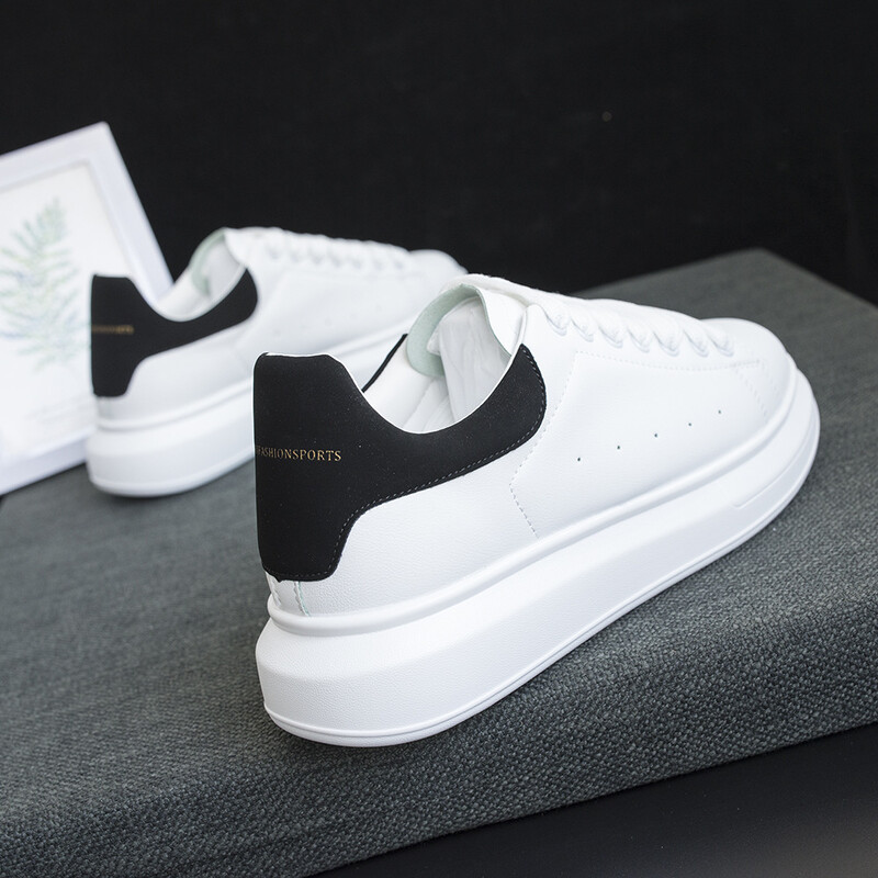 Pantofi albi literari șic Modele de cuplu McQueen 2022 Noua versiune coreeană Pantofi de cuplu de bază Multicolori Disponibili tot anul