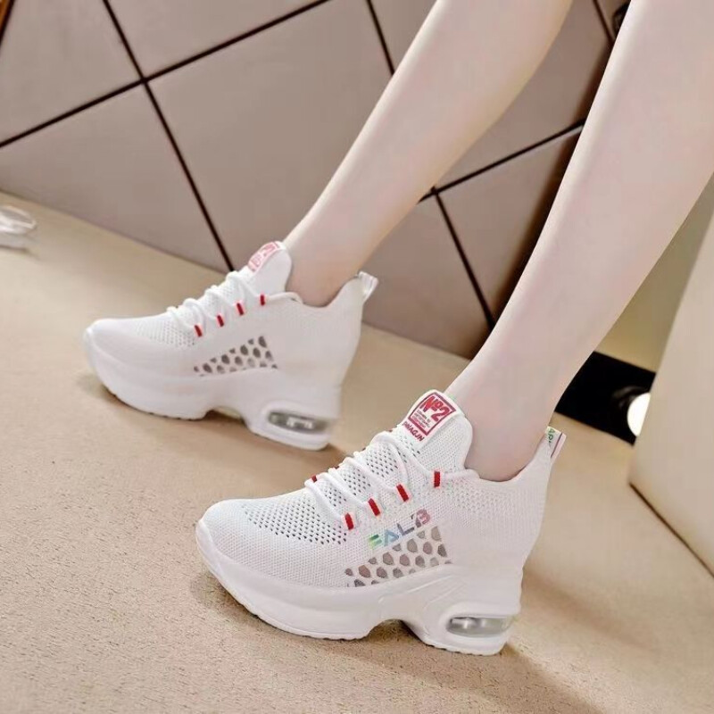 Divatos, vastag talpú női cipők 2024 új, sokoldalú hálós, légáteresztő sport kényelmes vulkanizált cipők női cipők luxus