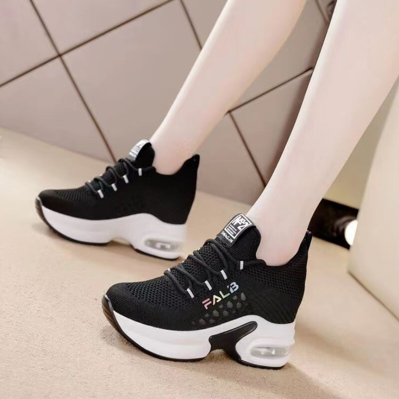 Divatos, vastag talpú női cipők 2024 új, sokoldalú hálós, légáteresztő sport kényelmes vulkanizált cipők női cipők luxus