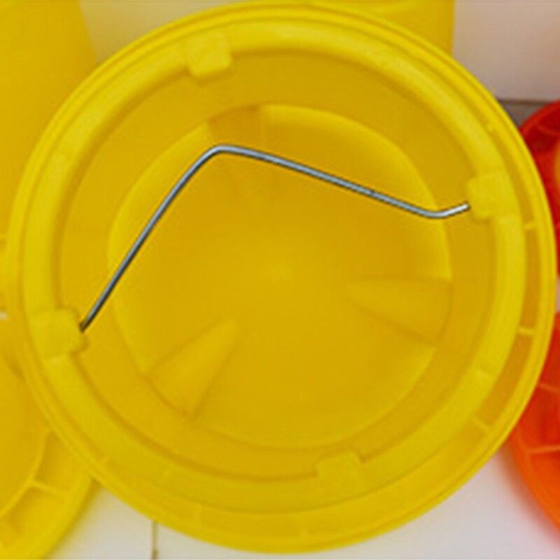 Ulazna kanta za hranjenje piletine i peradi u obliku slova V Vanjska praktična hranilica za ptice Pojilica Plastični dozator sjemena i vode