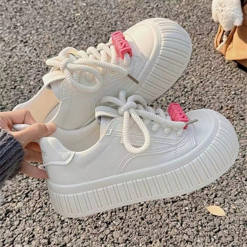 Modne ležerne ženske cipele s velikom glavom Vulkanizirajuće cipele Proljeće Jesen Novi dizajnerske korejske čipkane bijele tenisice s platformom Cipele za žene