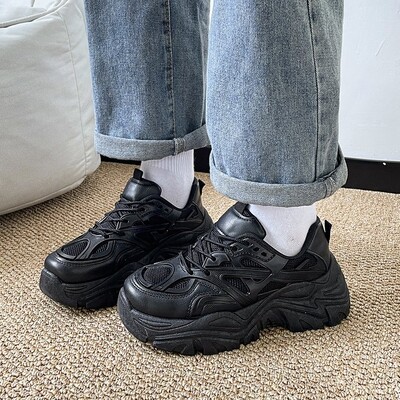 2024-es hálós női fehér, alkalmi női vulkanizáló tornacipő Légáteresztő sport gyalogos futóplatform vastag talpú lapos cipő Q22