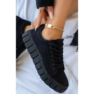 Täiesti uued tossud vabaajajalatsid, suur suurus 43 kingapaelad, mood, must lilla, vaba aja veetmine, lõuend jalatsid, lamedad Zapatos mujer