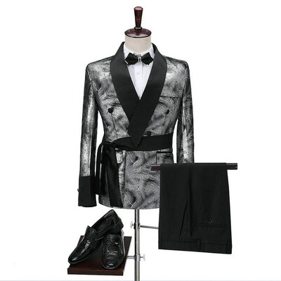 Luksuslikud pruunid ruudulised meeste ülikonnad, kahe rinnaga, uusima disainiga Peak Lapel Peigmehe pulmade smokingid parima mehe kostüüm, 2 tükki