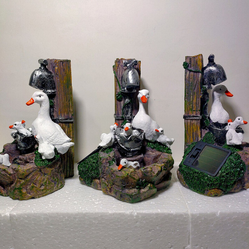 E2 Duck saules enerģijas vāveres sveķu iekšpagalma strūklakas dārza dizains ar LED apgaismojumu dārza dekorēšanai āra simulācijas dekorēšanai