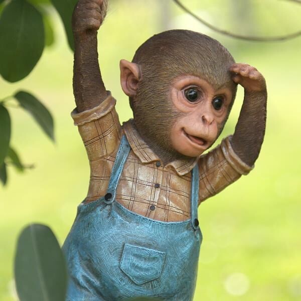 Kültéri kerti dekoráció majomfa kötél függő szobor kreatív szimuláció állatszobor gyanta kis majom