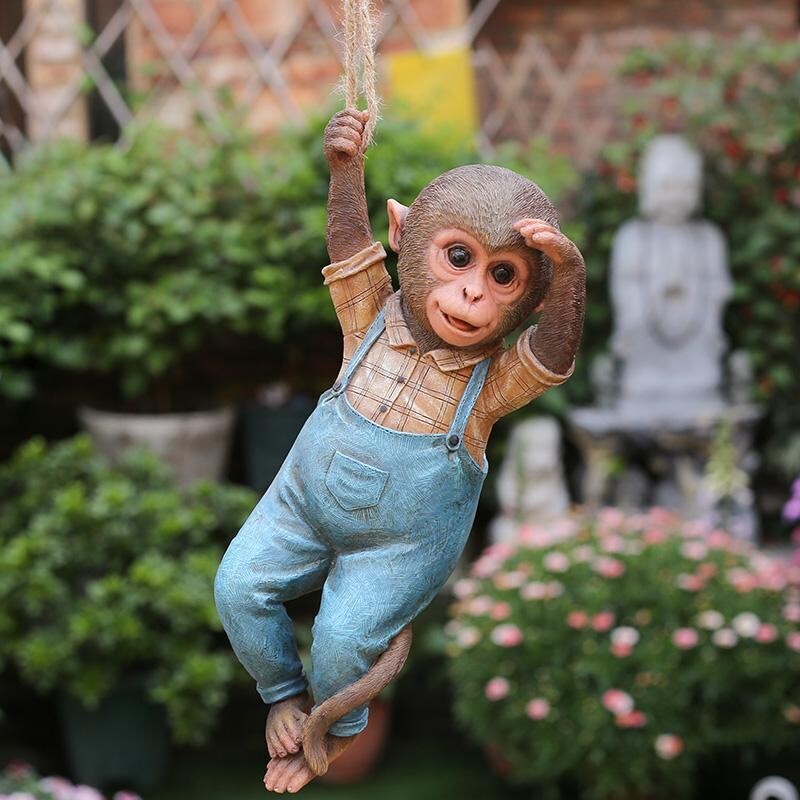 Kültéri kerti dekoráció majomfa kötél függő szobor kreatív szimuláció állatszobor gyanta kis majom