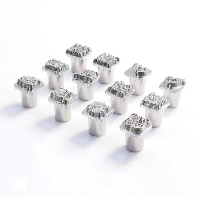 Zīmogi reljefiem ādas instrumentiem Roku darbs DIY Amatniecības darbs Zodiaka zāle zvaigznājs Dzīvnieku pelējuma zīmogu komplekts Metāla štancēšanas rīks