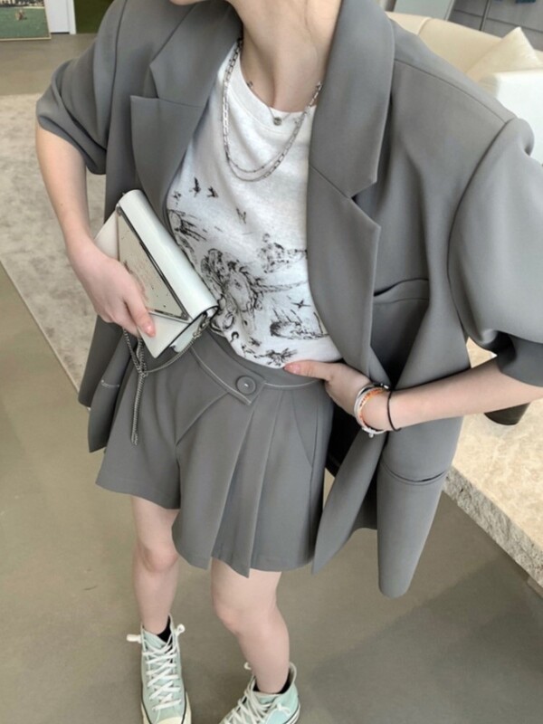 Jachetă cu mânecă scurtă pentru femei Costum blazer de vară Set de design nou cu simțul temperamentului Seturi de pantaloni largi din două piese Îmbrăcăminte pentru femei