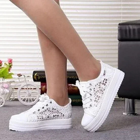 Ženske cipele 2024. Modne ljetne ležerne bijele cipele s izrezima Čipkano platno, šuplje prozračne ravne cipele s platformom Ženske tenisice