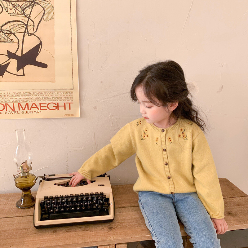 Jachetă tricotată pentru fete, primăvară și toamnă, pulover coreean pentru copii, cu un singur piept, cardigan brodat pentru copii Tide