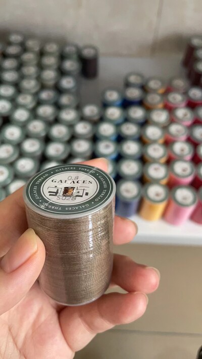 YL080 GALACE (YULE) 0,80 mm 16 szálas lapos viaszos cérna bőr varráshoz