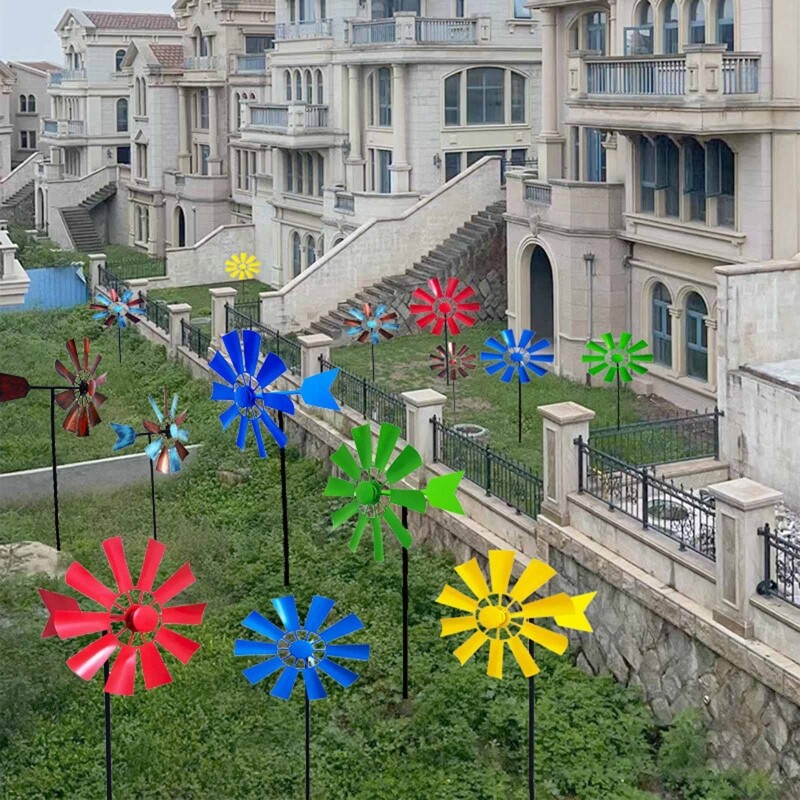 Kovácsoltvas forgó szélmalom fém szélpörgető tájdísz kültéri udvari pázsitkerék dekorációs kellékei