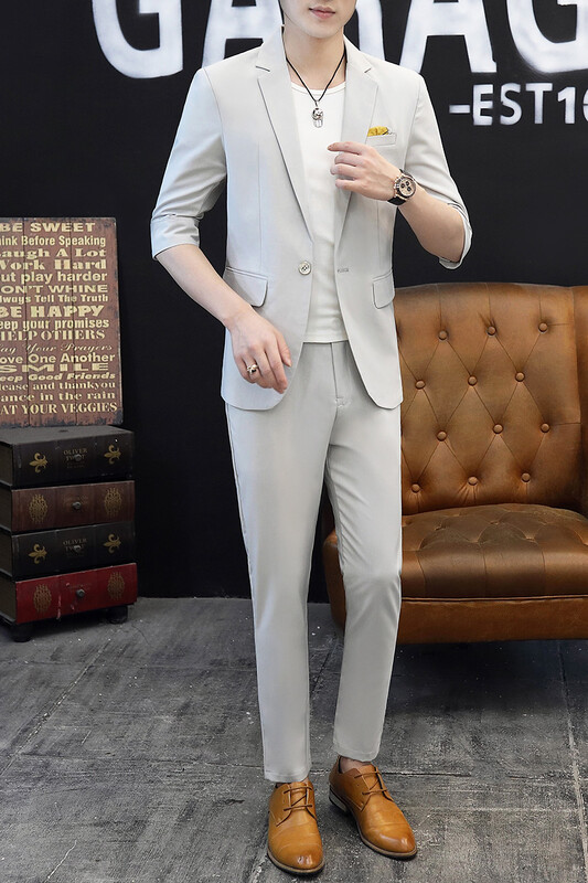 Lagano odjeveno odijelo s rukavima na sedam točaka muško odijelo ljetno tanko korejsko odijelo s rukavima do sredine