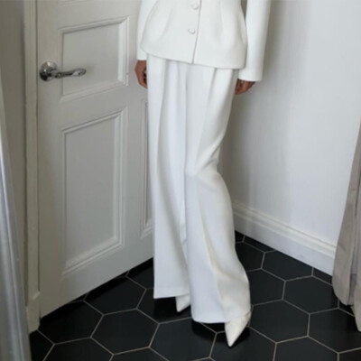 Ženski bijeli komplet od 2 komada, duboki V-izrez, kaput s jednorednim blejzerom, hlače s visokim strukom Ženska šik odjeća za jesensku uredsku damu 2024.