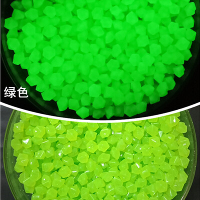 Vanjsko svjetleće kamenje svijetli u tami Vrtni kamenčići Dekoracija akvarija Šljunčane stijene Akvarij Mješavina boja Vrtlarstvo 100/200 kom